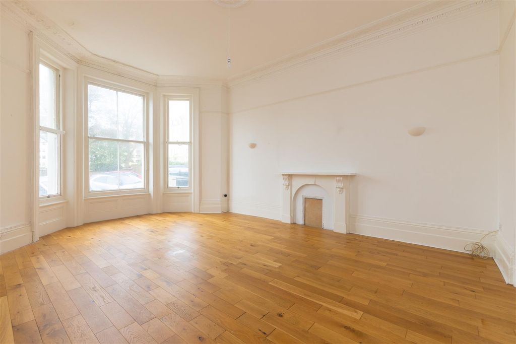 Property photo 1 of 15 Living Room