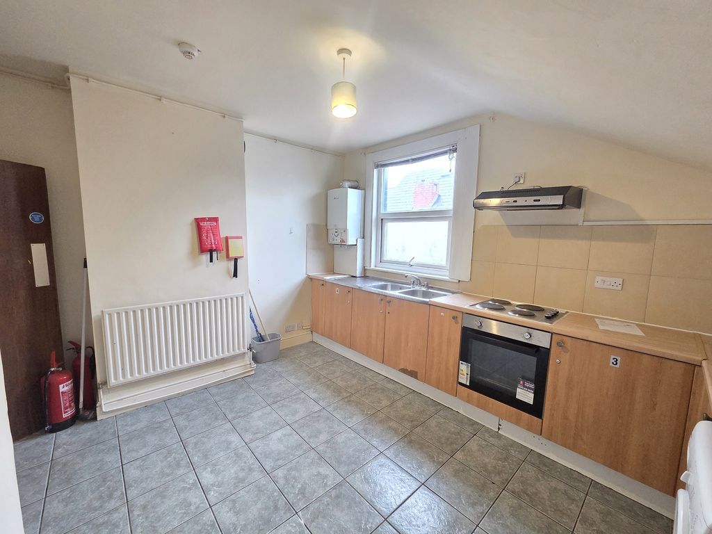 Property photo 2 of 11 Not Specified