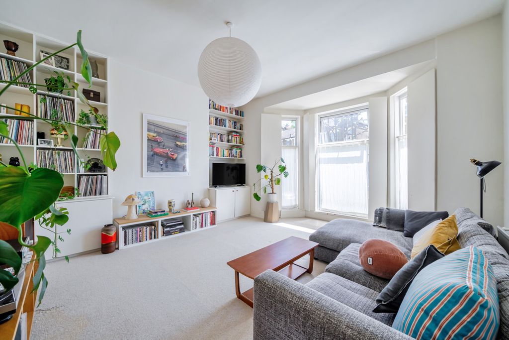 Property photo 1 of 23 1465418-11-6A157A...