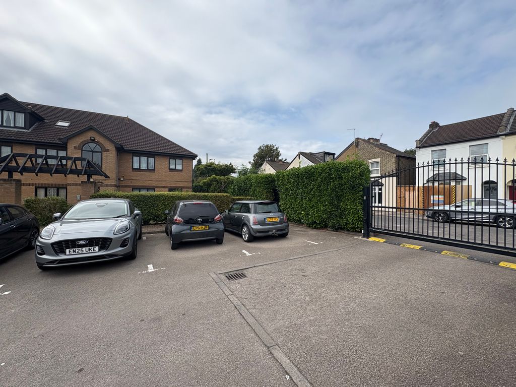 Property photo 3 of 10 Img_7106