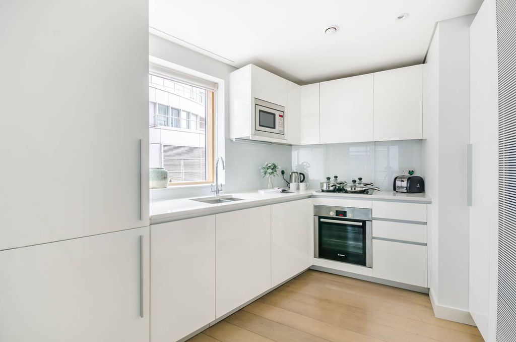 Property photo 3 of 5