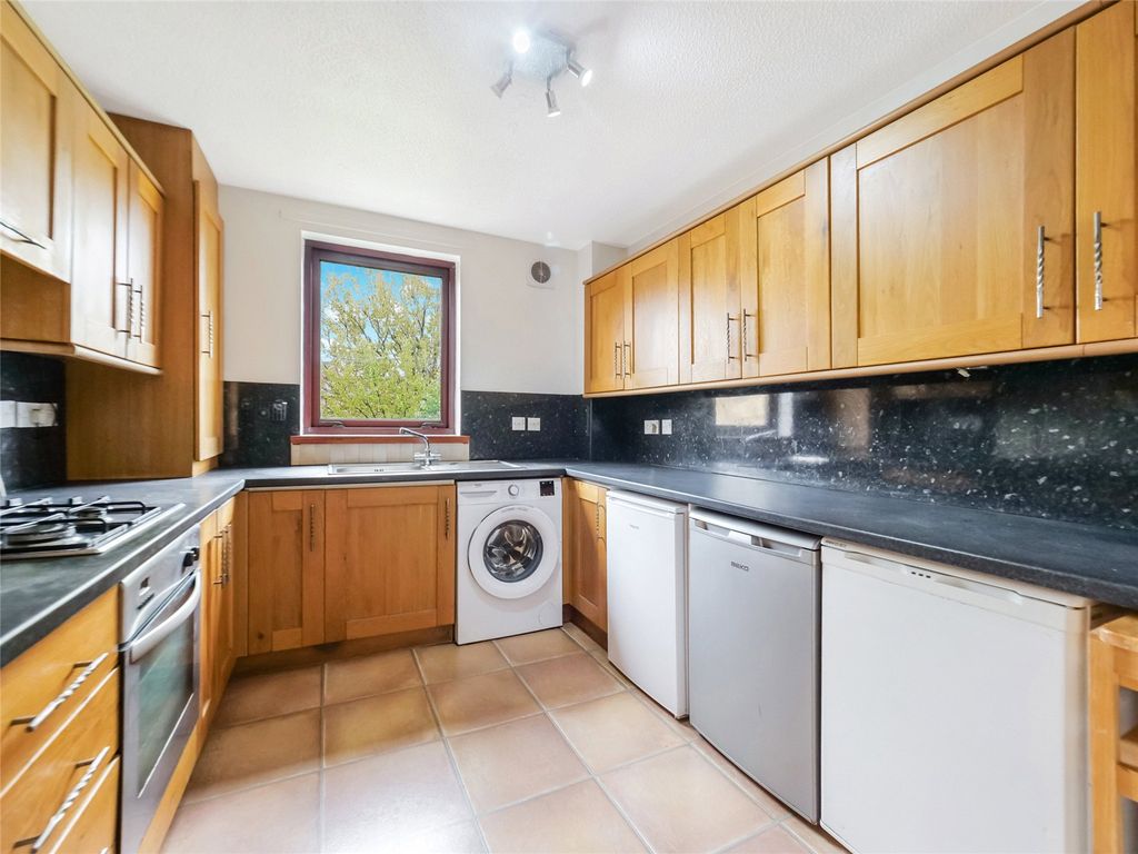 Property photo 3 of 22 Picture No. 09