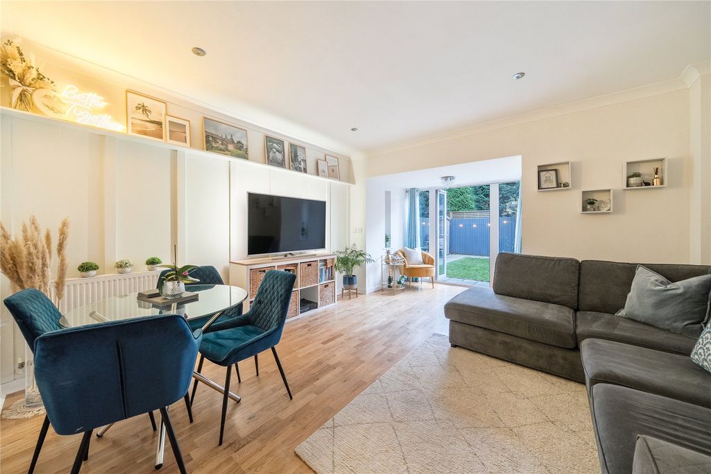 Property photo 3 of 21 Picture No. 13