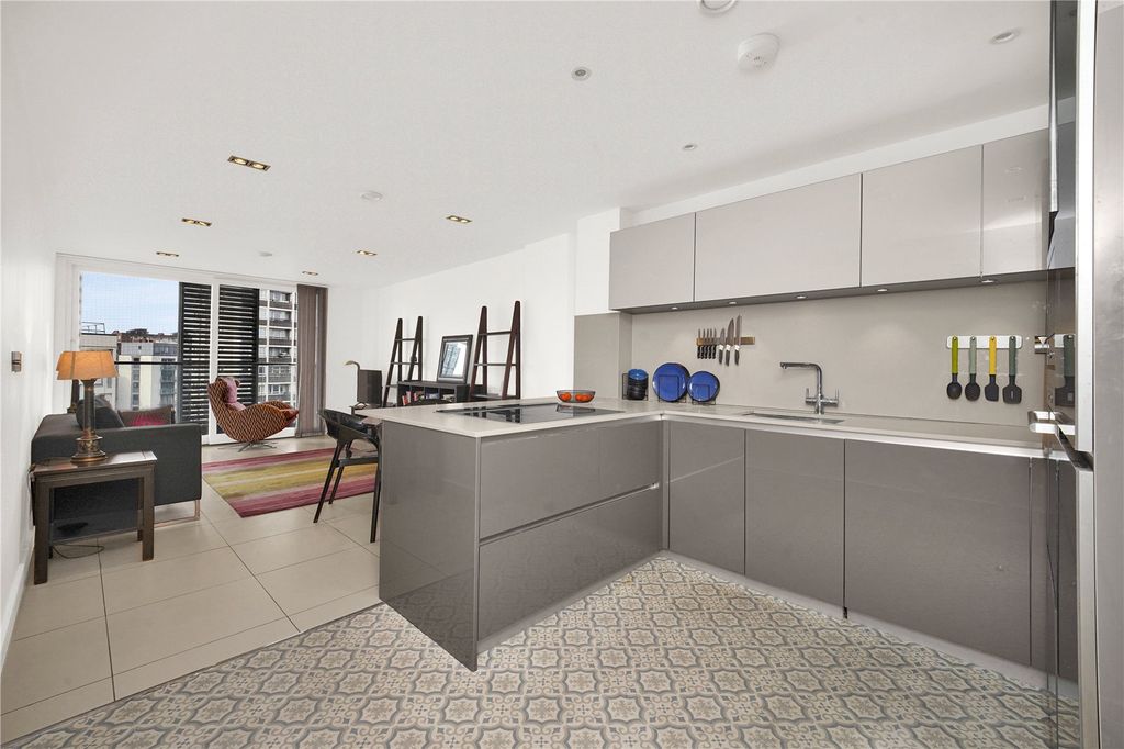 Property photo 2 of 10 Picture No. 14