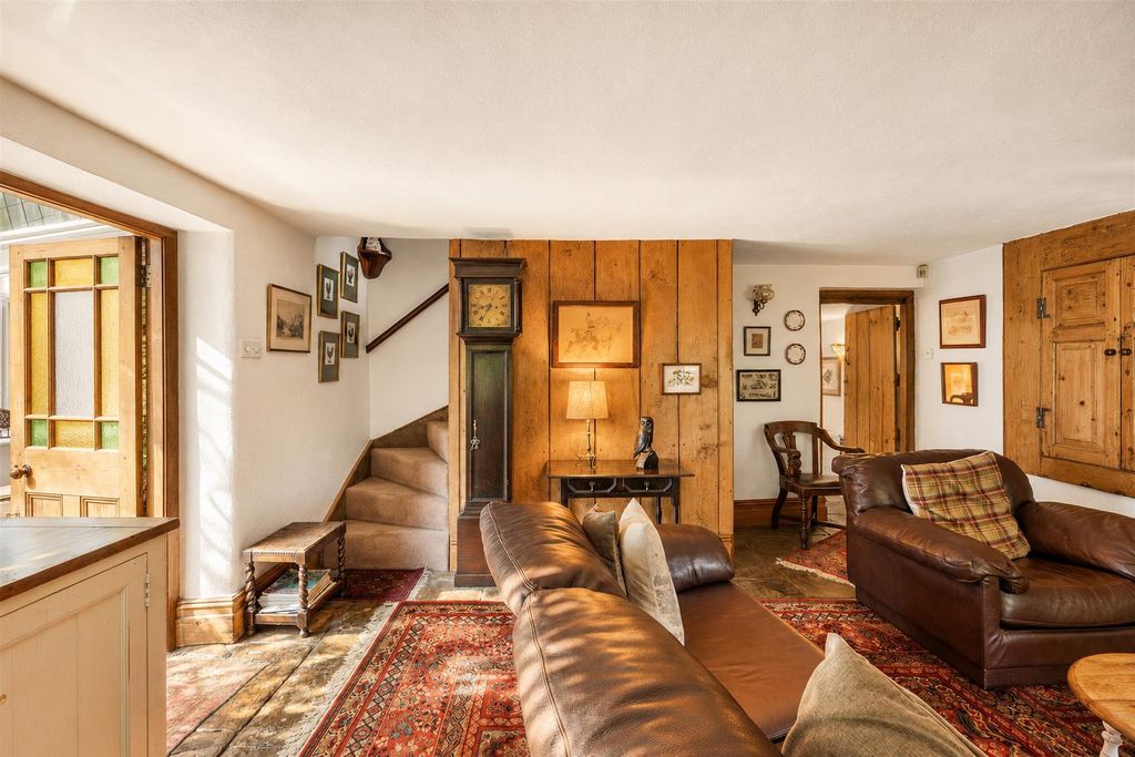 Property photo 3 of 33 Badgers Den Living Room.Jpg