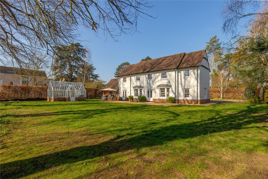 Property photo 2 of 18 Rear