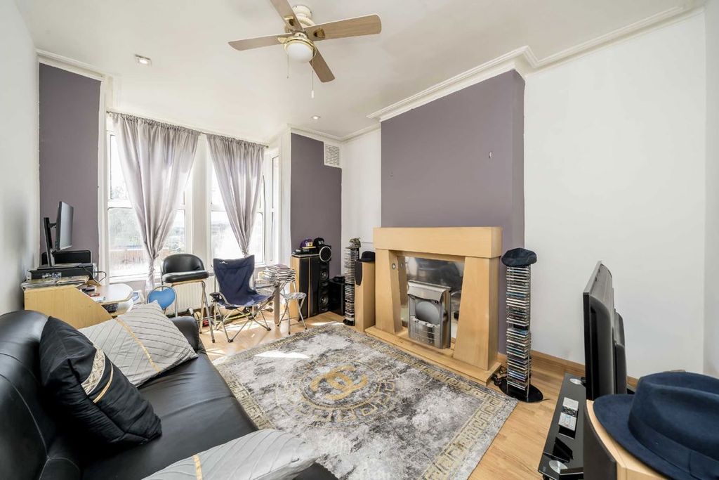 Property photo 2 of 4