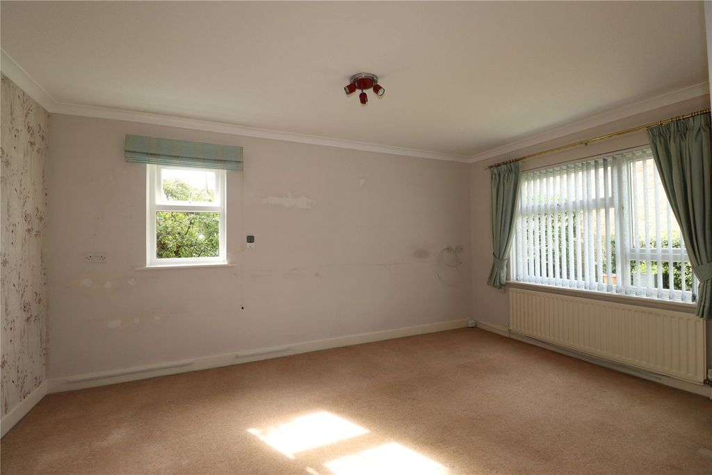 Property photo 3 of 9 Picture No. 40