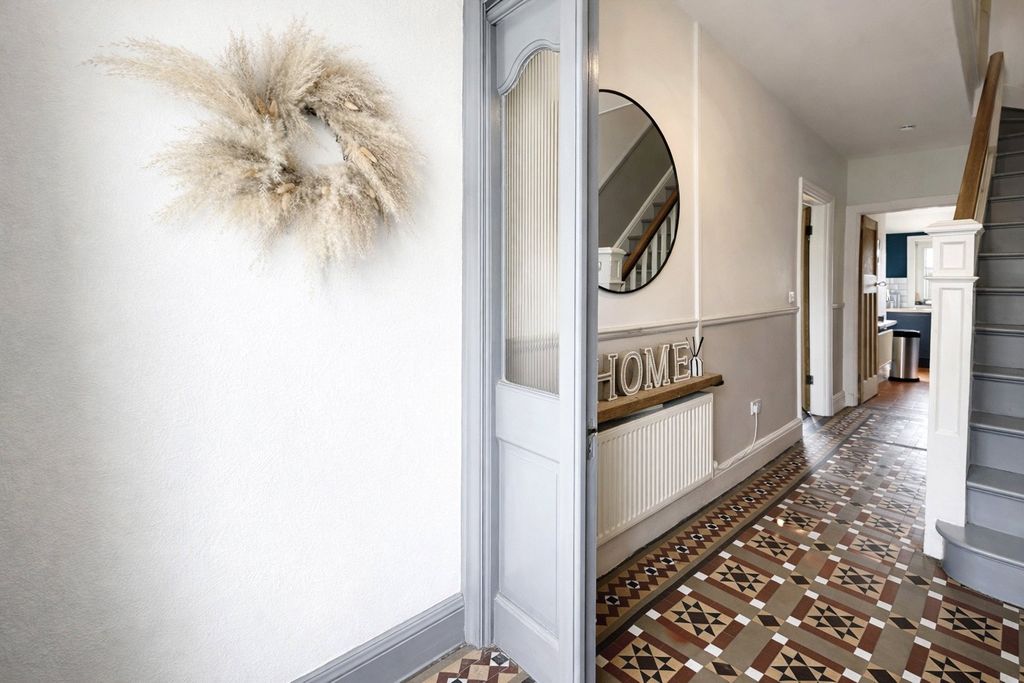 Property photo 2 of 15 Picture No. 10