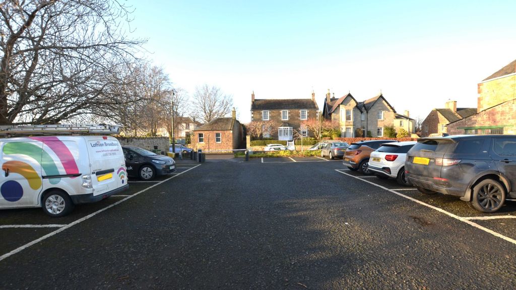 Property photo 3 of 3