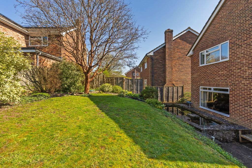 Property photo 3 of 8