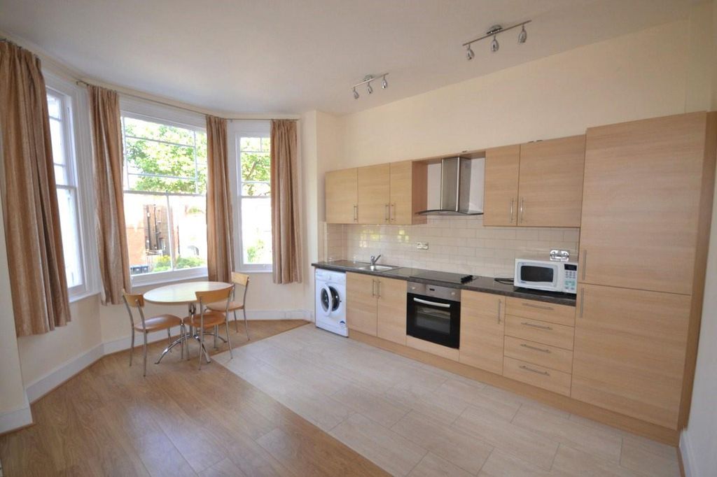 Property photo 1 of 4