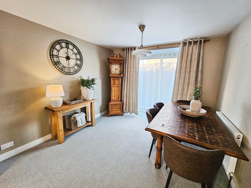 Property photo 3 of 10 Photo 4