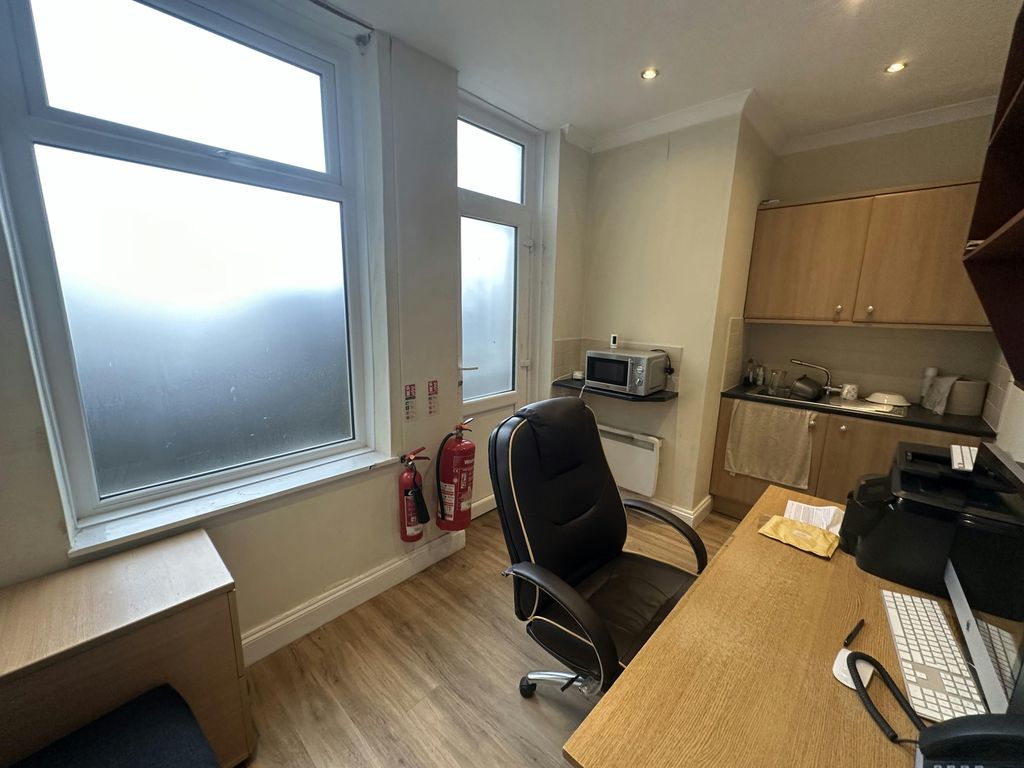 Property photo 3 of 3 Img_6667.Jpg