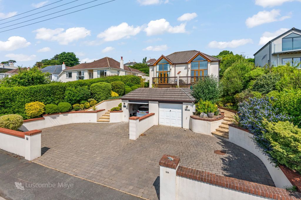 Property photo 1 of 21