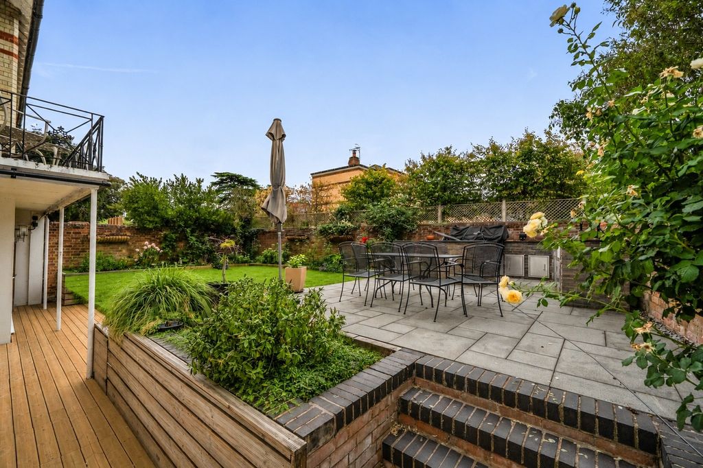 Property photo 1 of 20 5535960