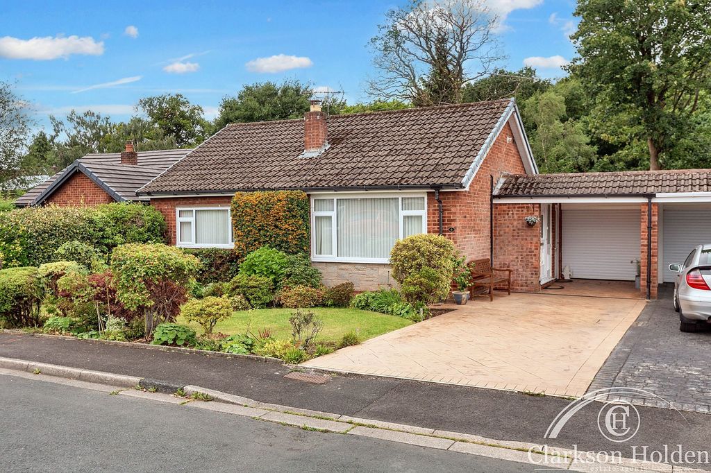 Property photo 1 of 32