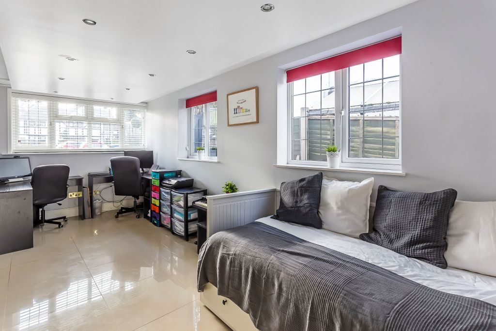 Additional image 17 of 5 bed detached house for saleCourt Avenue, Coulsdon CR5