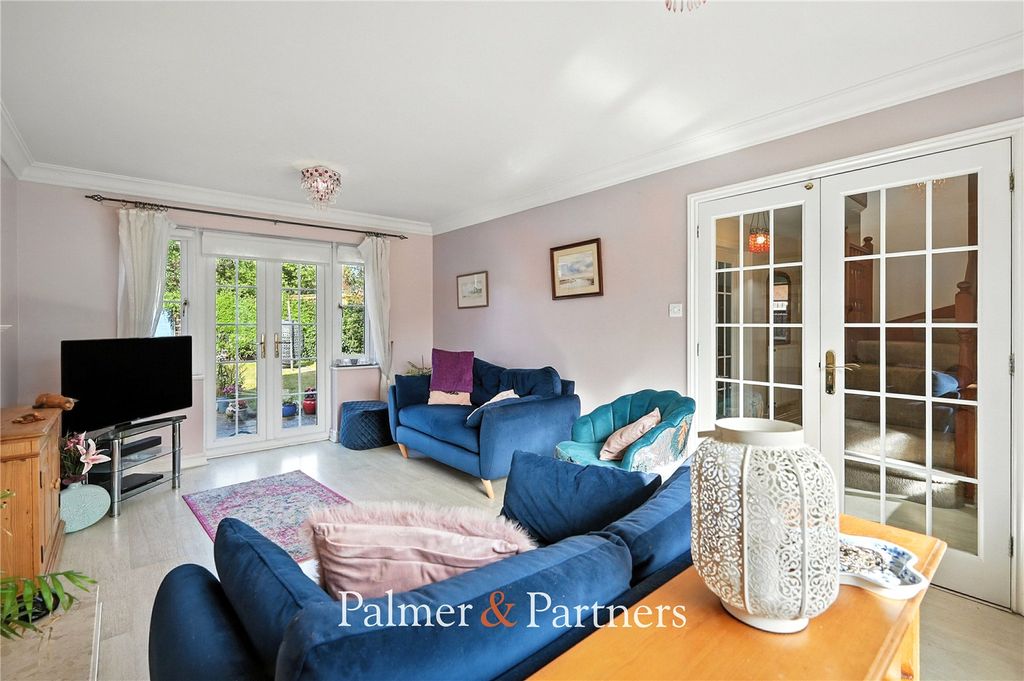 Property photo 2 of 36 Picture No. 10