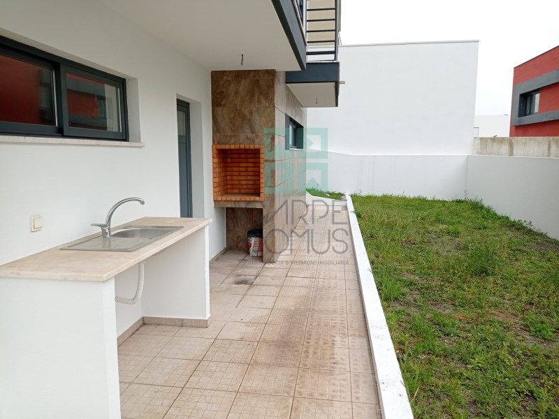 Property photo 3 of 40