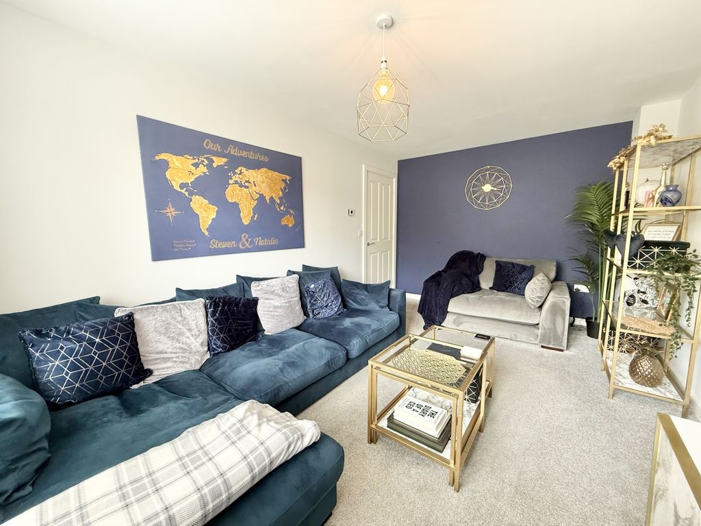 Property photo 3 of 15 Img_2136
