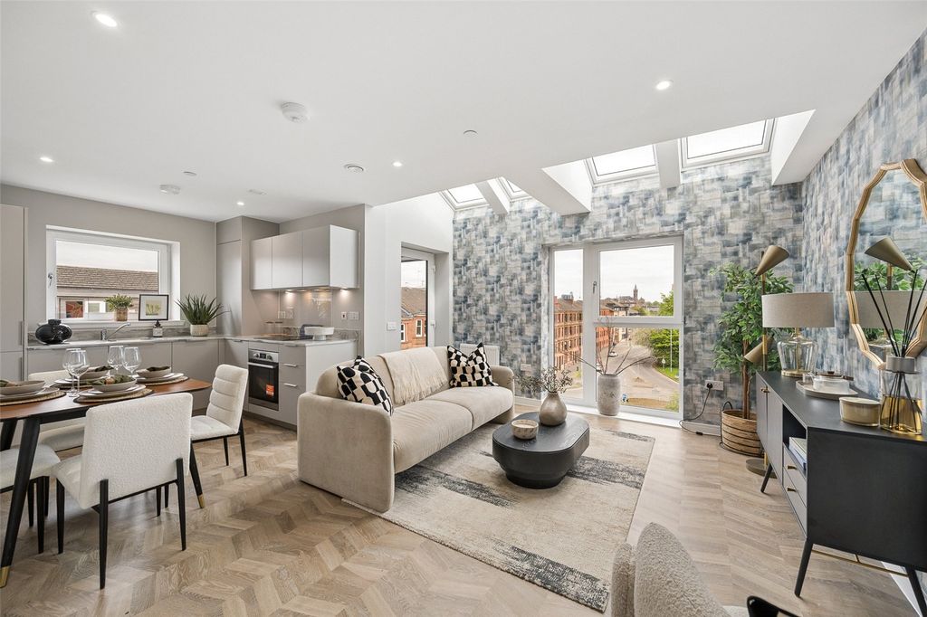 Property photo 1 of 14 Living/Dining
