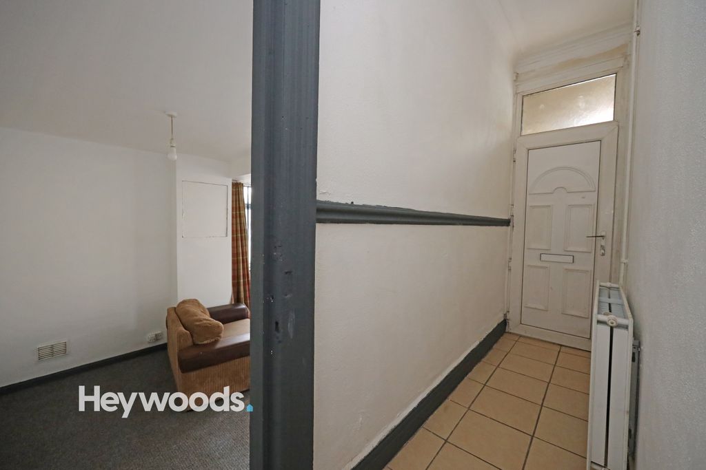 Property photo 3 of 25 0F1A6745