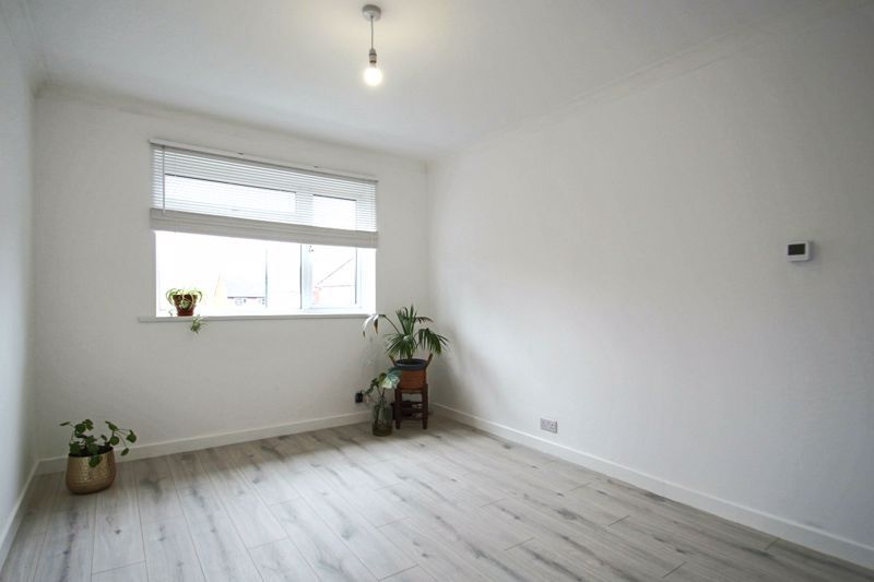 Property photo 2 of 8 Photo 18