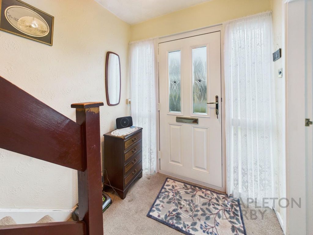 Property photo 2 of 17 Cam04720G0-Pr0156-Still008.Jpg