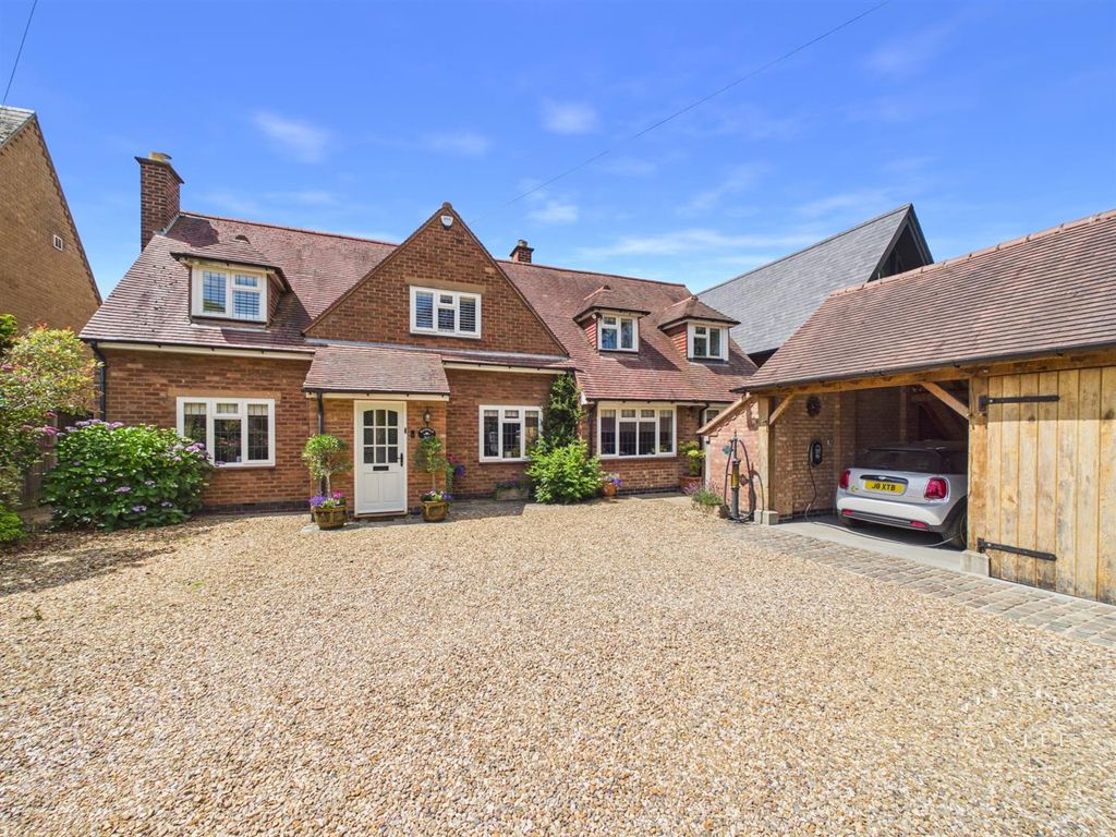 Property photo 1 of 38 Cam02833G0-Pr0834-Still039.Jpg