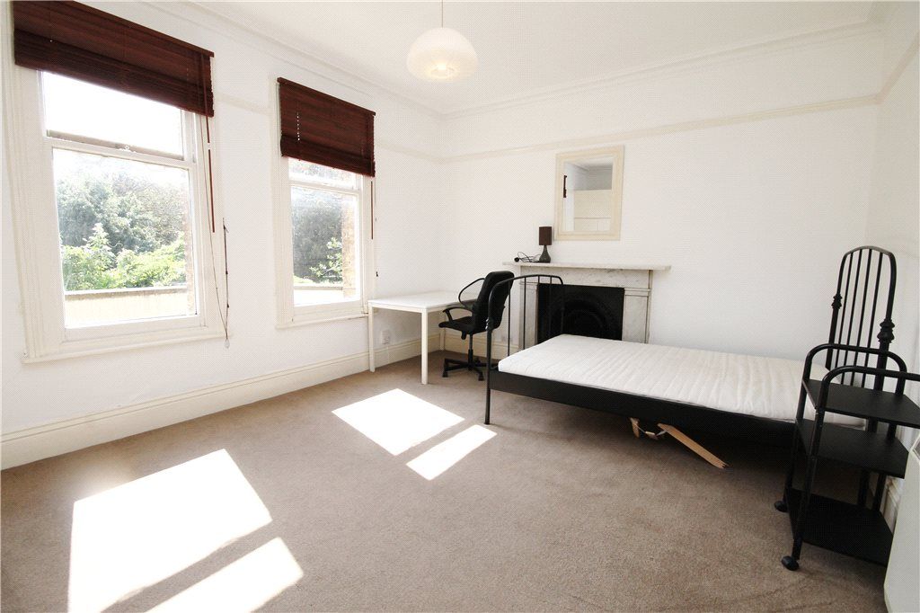 Property photo 2 of 10 Bedroom