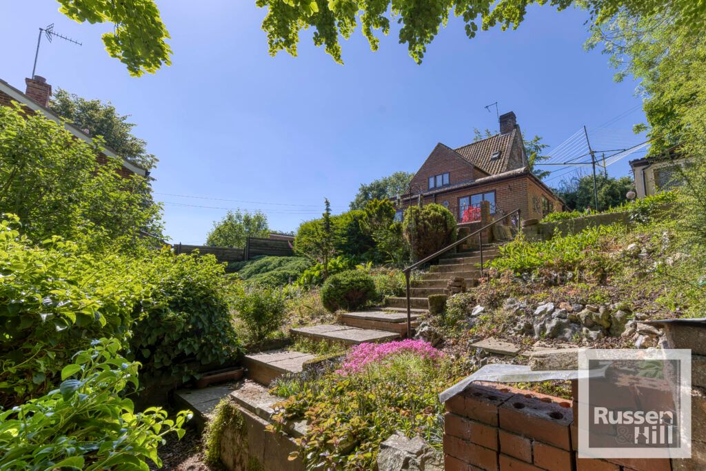 Property photo 2 of 22