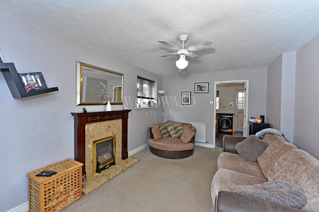 Property photo 3 of 15 Living Room