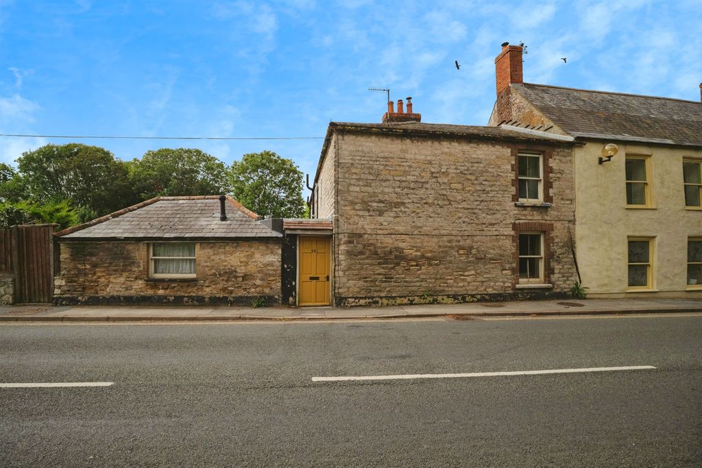 Property photo 1 of 15