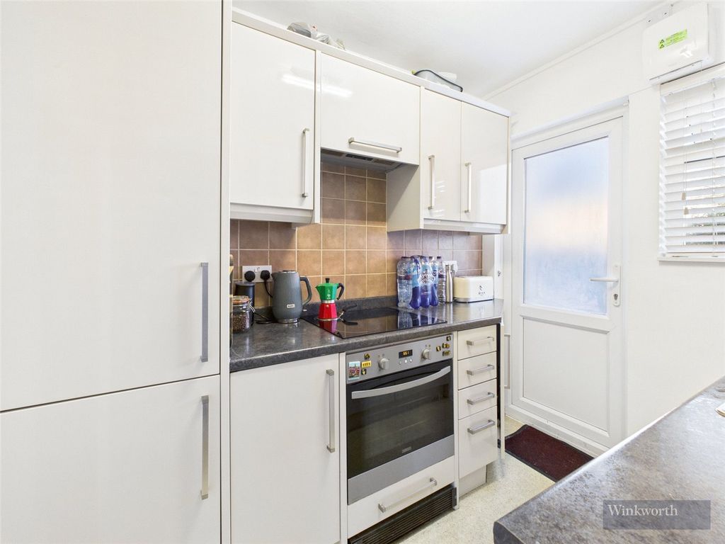 Property photo 2 of 8 Picture No. 04