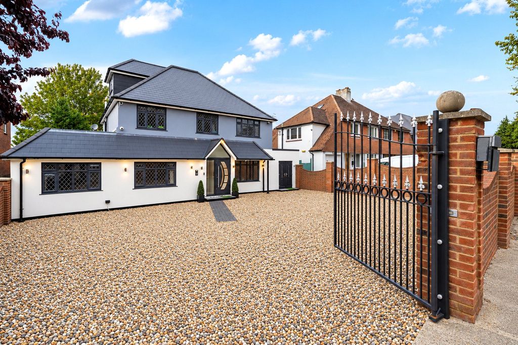 Property photo 1 of 32 External