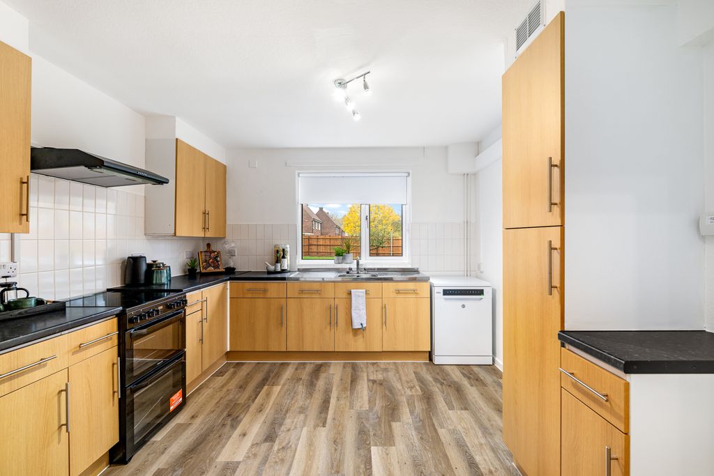 Property photo 2 of 62 Image