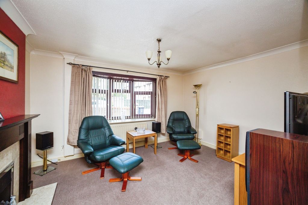 Property photo 3 of 14