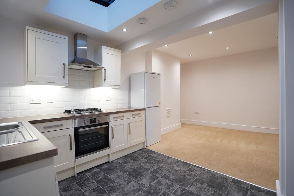 Property photo 2 of 16 2.Jpg