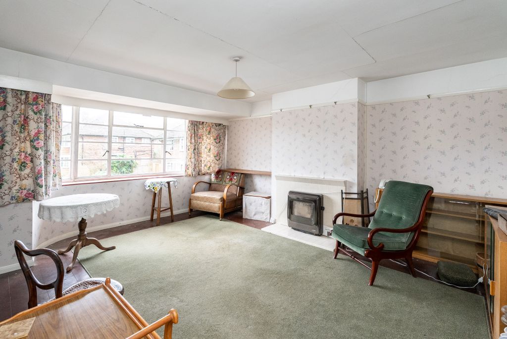 Property photo 3 of 12 Dsc00280