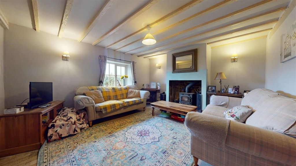 Property photo 2 of 26 Pimbo Road Living Room