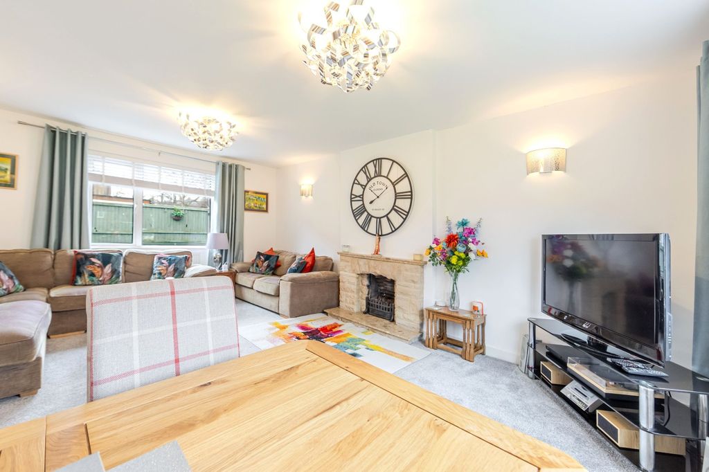 Property photo 3 of 20 Picture 3