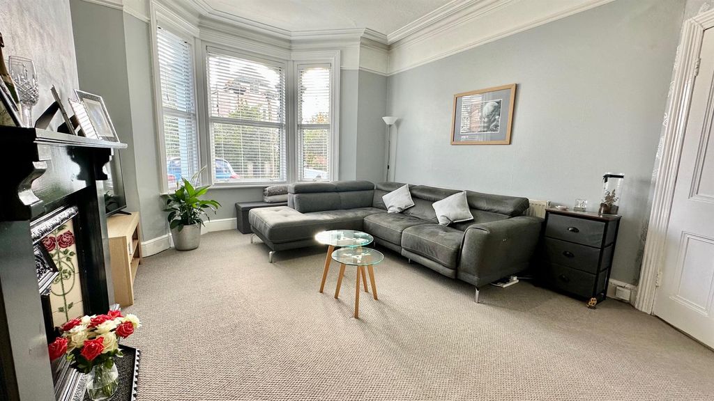 Property photo 3 of 29