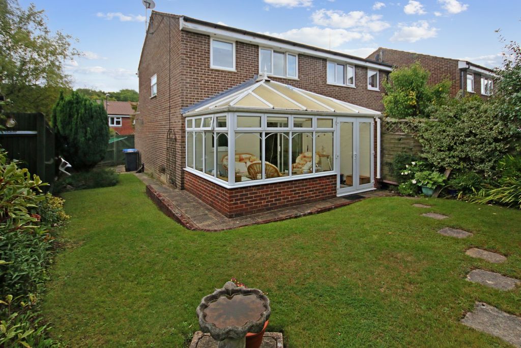 Property photo 2 of 11
