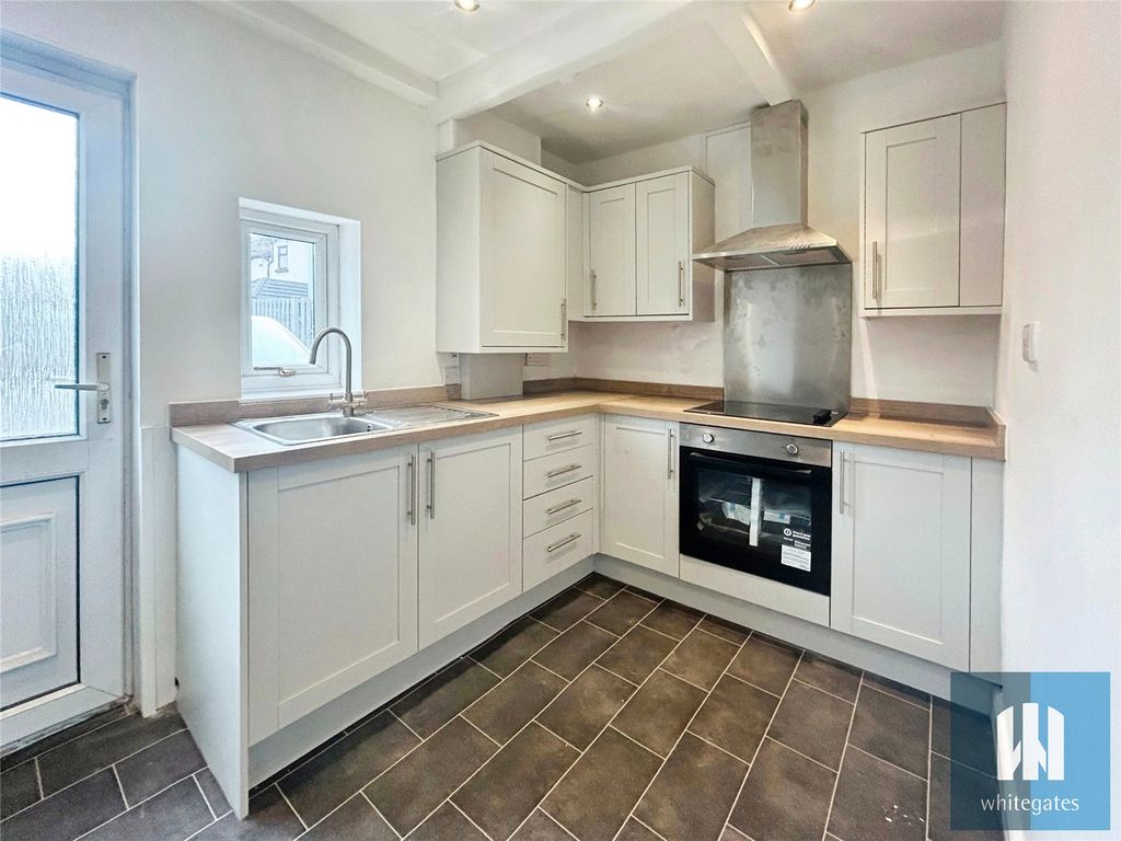 Property photo 2 of 19 Picture No. 40