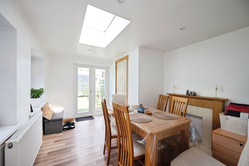 Property photo 2 of 14 Pbox-Img.Jpg