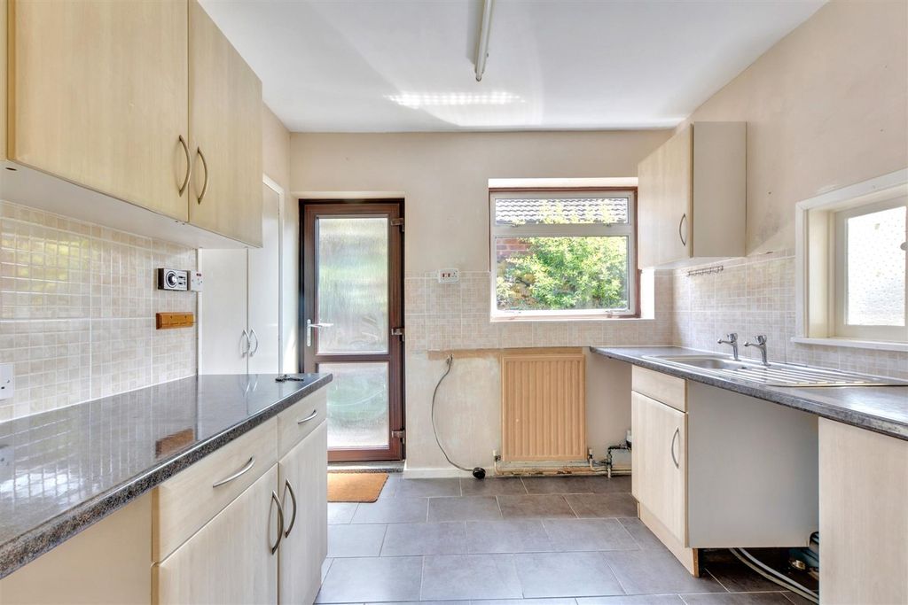 Property photo 3 of 21 Kitchen_1.Jpeg
