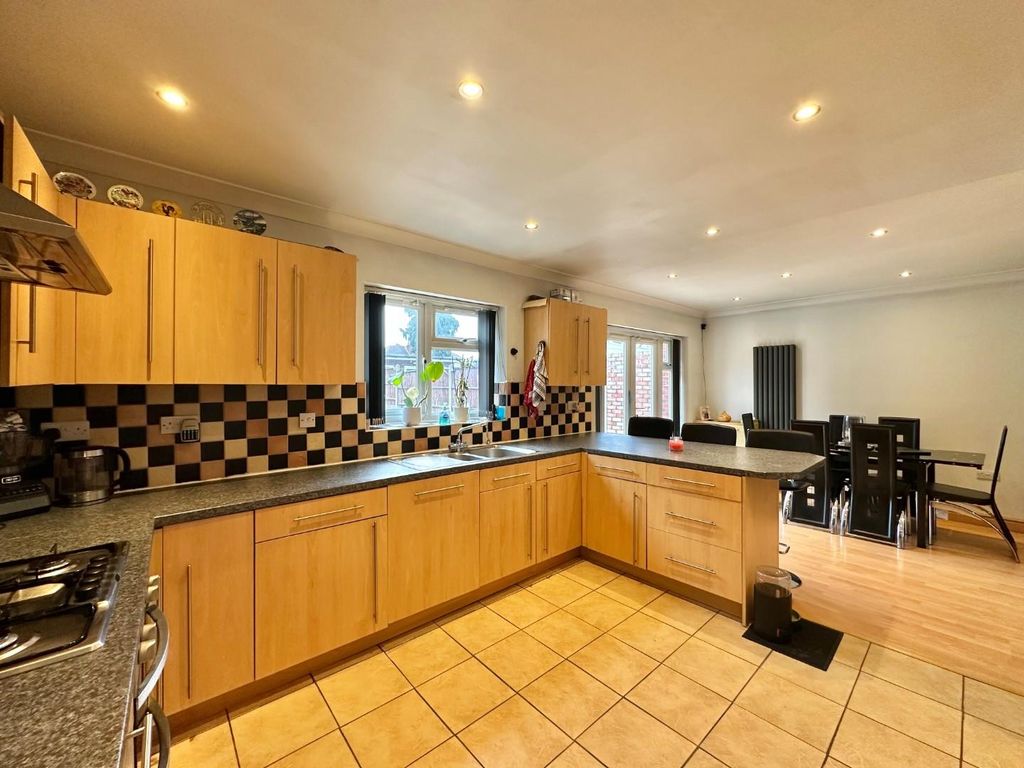 Property photo 2 of 24 Img_1754.Jpg