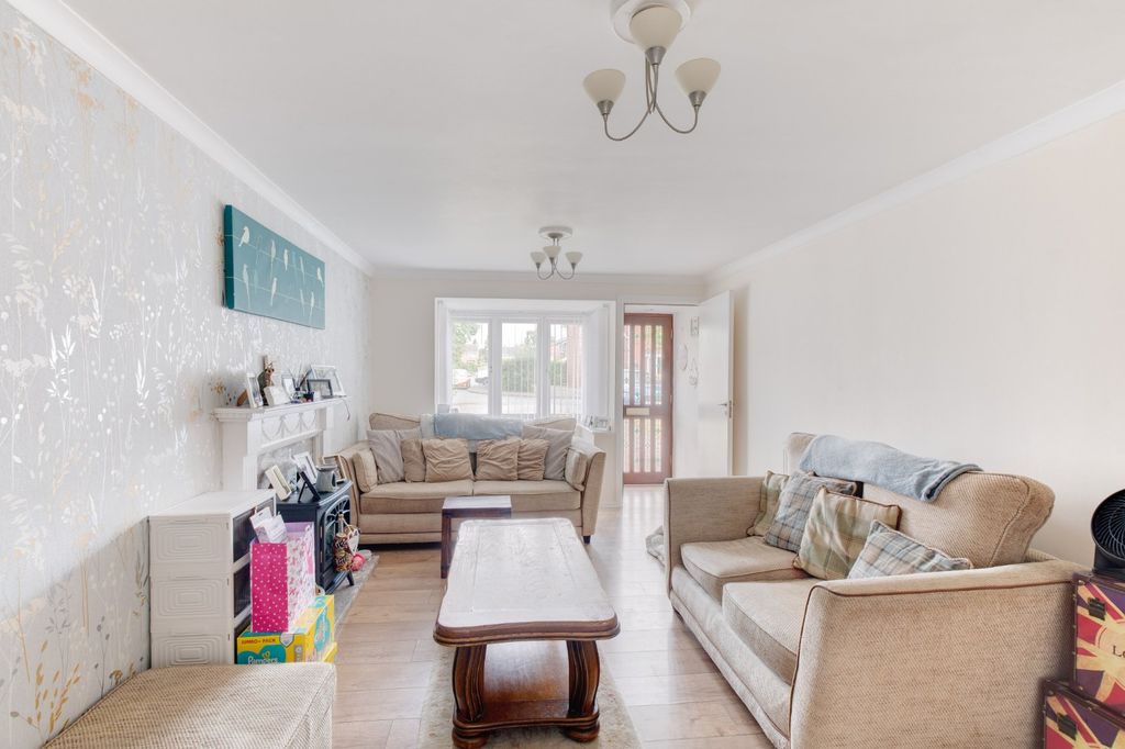 Property photo 2 of 12 Picture No. 05