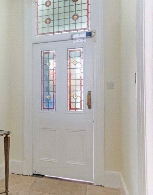 Property photo 3 of 22 Entrance Hall